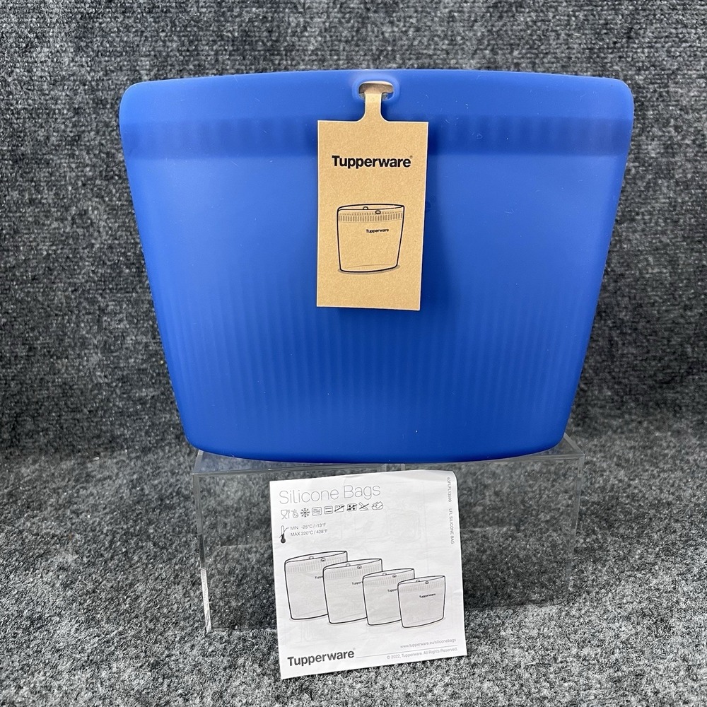 New Large Tupperware Silicone Bag 10475  7-1/2 cup Blue